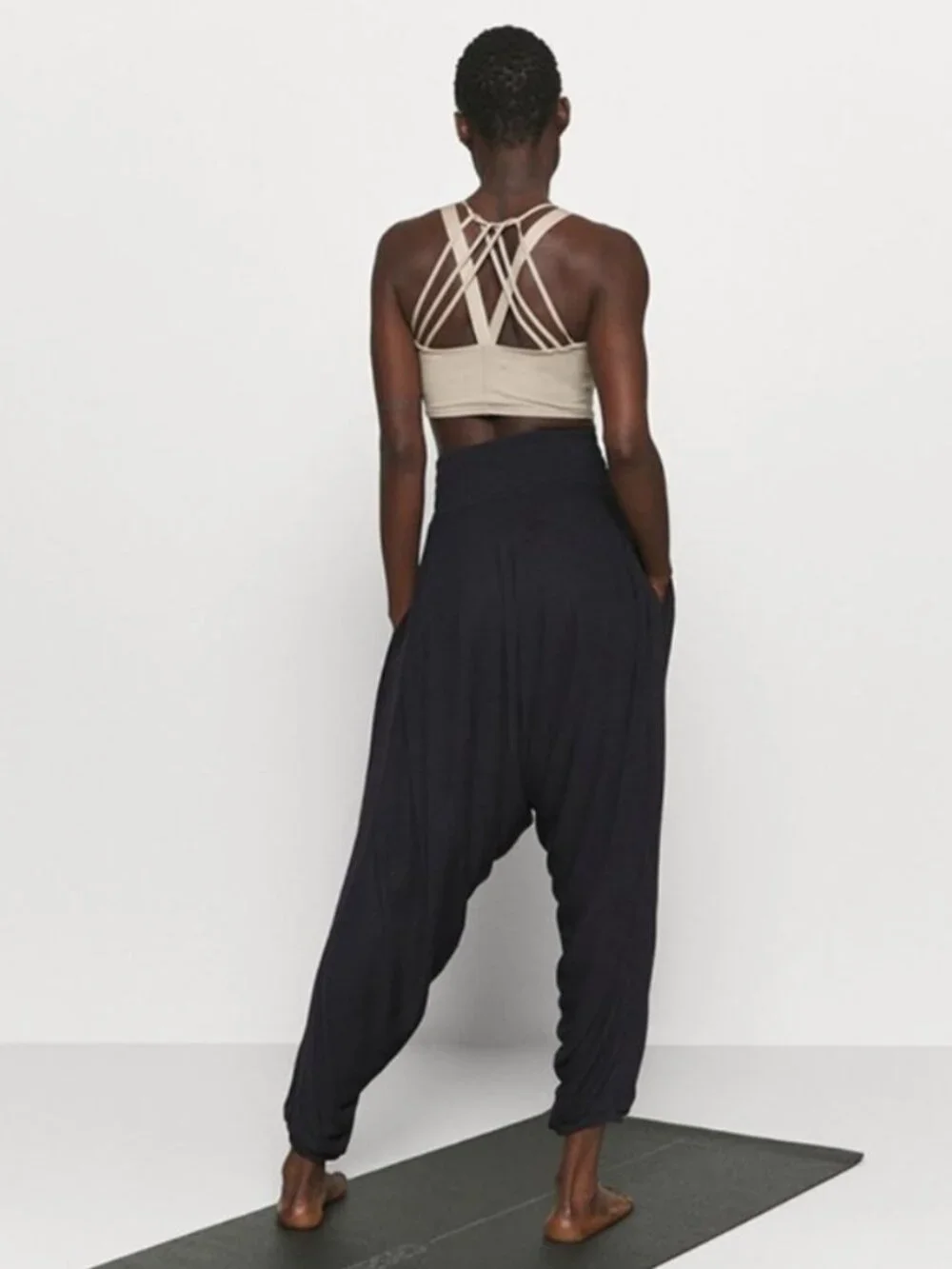 FREE PEOPLE Women's EUC FP Movement Windy Meadow Solid Harem Pant | Size S